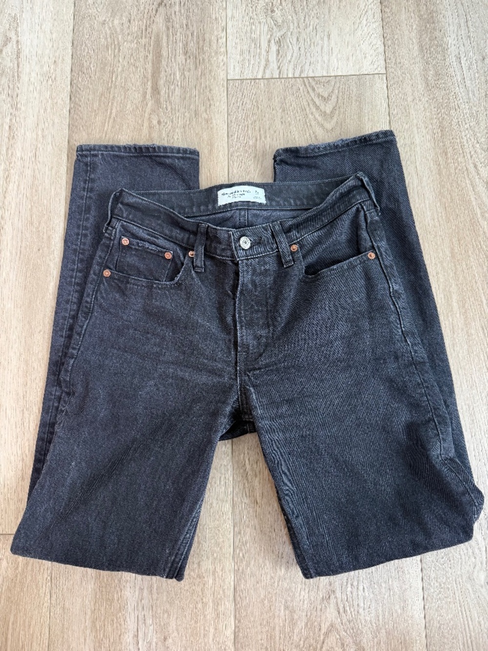 Abercrombie & Fitch 90s Straight Mid Rise Jeans 26 Long Black